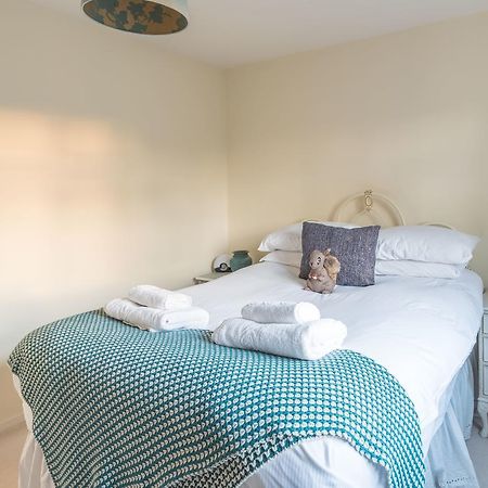 Comfortable Home In Wandsworth Лондон Екстериор снимка