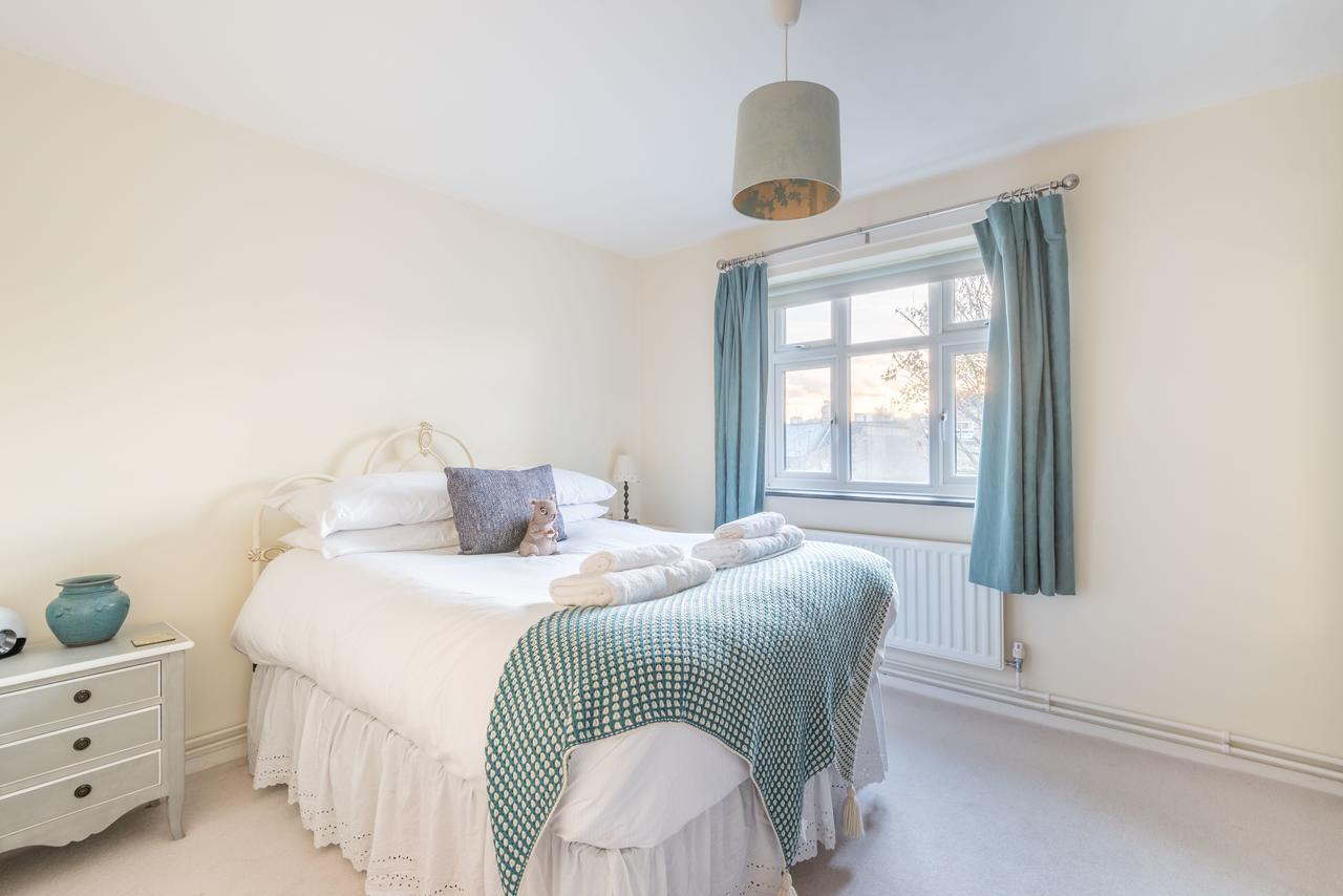Comfortable Home In Wandsworth Лондон Екстериор снимка